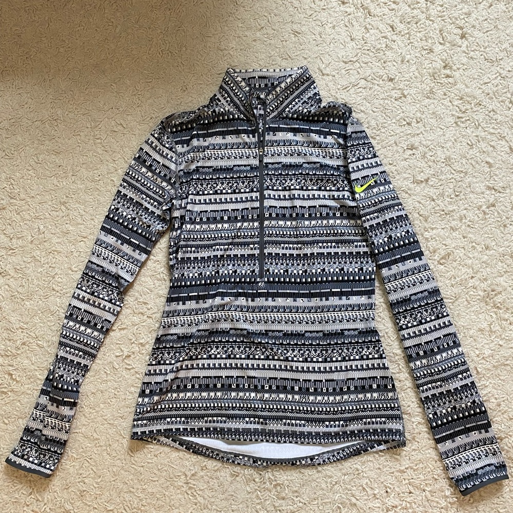 Nike half-zip. Grey patterned Dri-Fit workout top. Size medium.